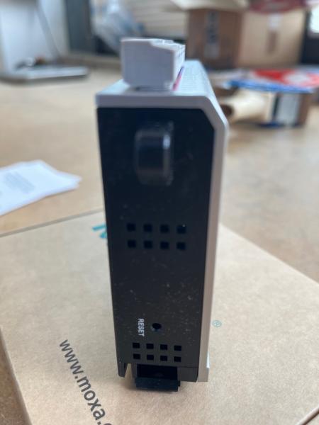 ioLogik E1212, Remote Ethernet I/O, 8DI/8DIO, 2 Port Switch 3